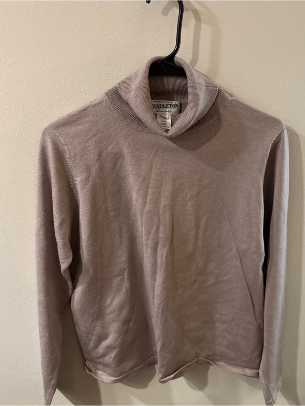 Pendleton women’s Light Taupe Turtleneck Sweater